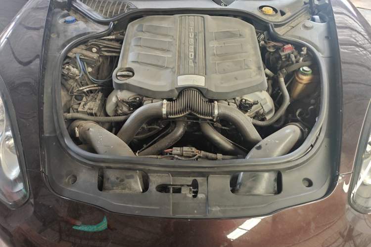 Used Porsche Panamera 2014 Panamera 3.0T Engine Bay