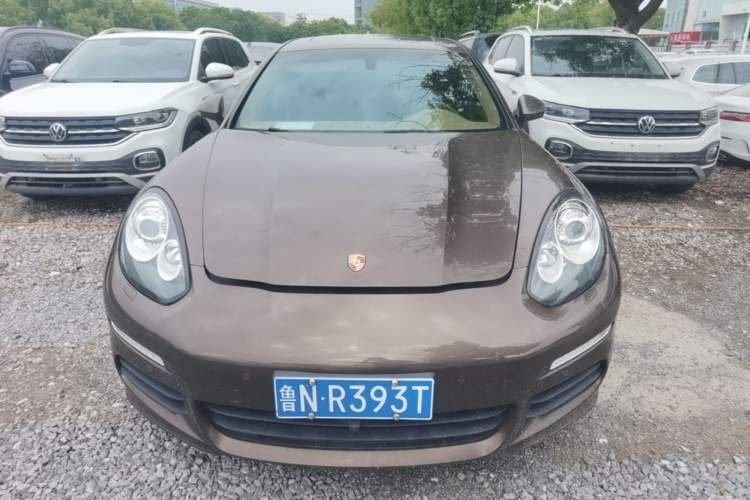 Used Porsche Panamera  Front
