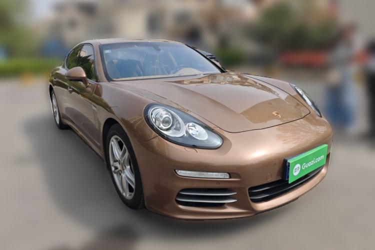 Used Porsche Panamera 2014 Panamera 4 3.0T Front Right 45 Deg