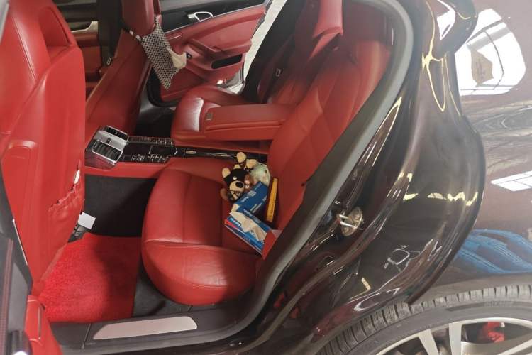 Used Porsche Panamera 2014 Panamera 3.0T Left Rear Seat