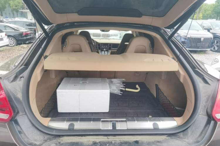 Used Porsche Panamera  Trunk