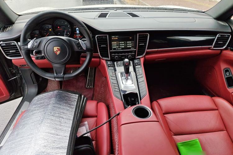 Used Porsche Panamera 2014 Panamera 3.0T Center Console