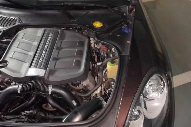 Used Porsche Panamera 2014 Panamera 4 3.0T Engine Bay Left