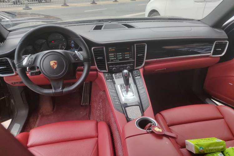 Used Porsche Panamera 2014 Panamera 3.0T Center Console