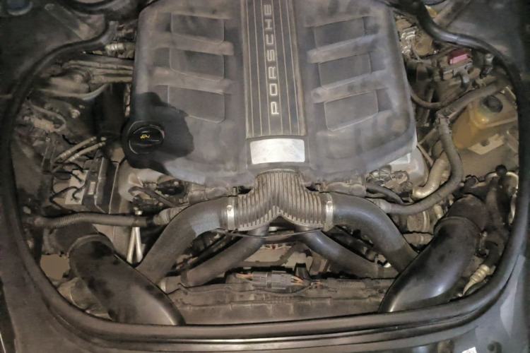 Used Porsche Panamera 2014 Panamera 4 3.0T Engine Bay