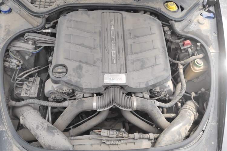 Used Porsche Panamera 2014 Panamera 3.0T Engine Bay