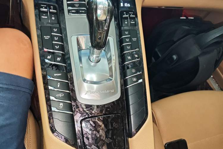 Used Porsche Panamera 2014 Panamera Executive 3.0T Gear Lever