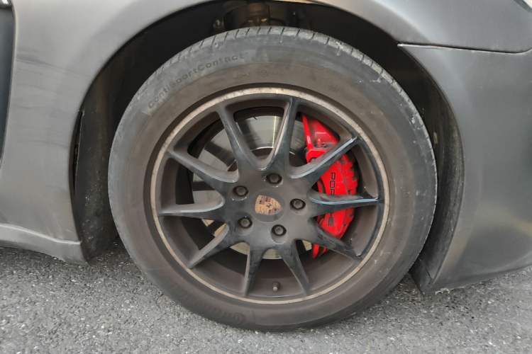 Used Porsche Panamera 2014 Panamera 4 3.0T Right Front Wheel Hub