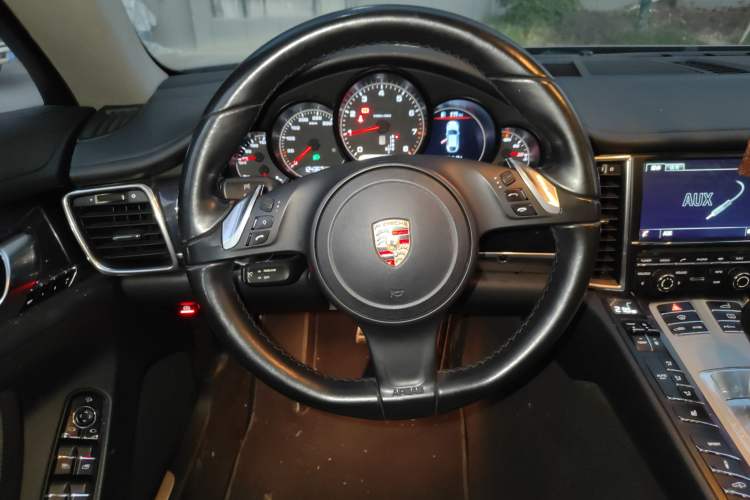 Used Porsche Panamera 2014 Panamera 4 3.0T Steering Wheel