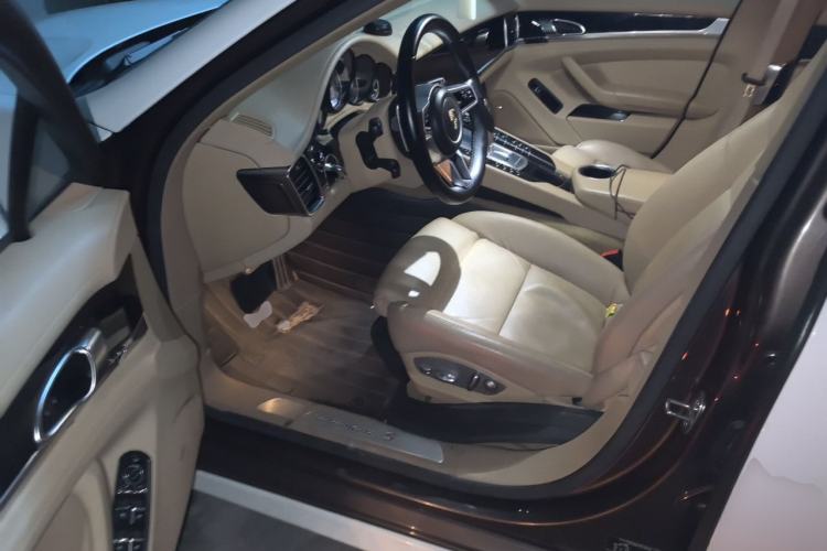 Used Porsche Panamera 2014 Panamera S E-Hybrid 3.0T Driver Seat