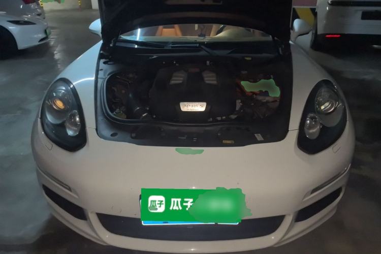 Used Porsche Panamera 2014 Panamera S E-Hybrid 3.0T Engine Bay