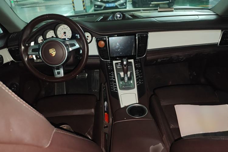 Used Porsche Panamera 2014 Panamera 4 3.0T Center Console