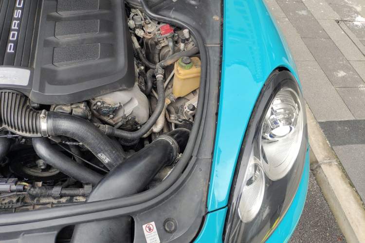 Used Porsche Panamera 2014 Panamera 3.0T Engine Bay Left