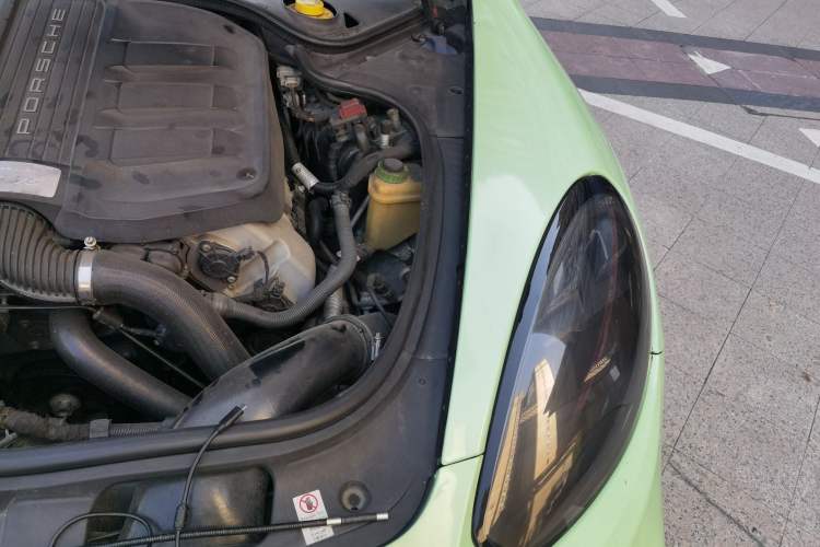 Used Porsche Panamera 2014 Panamera 4 3.0T Engine Bay Left