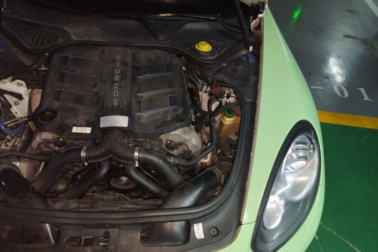 Used Porsche Panamera 2014 Panamera 4 3.0T Engine Bay Left