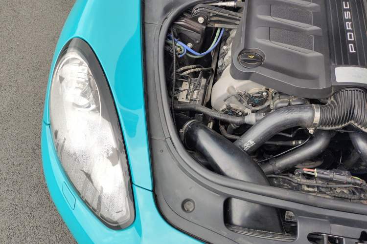 Used Porsche Panamera 2014 Panamera 3.0T Engine Bay Right