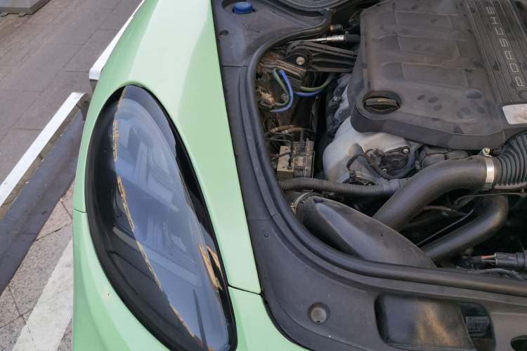 Used Porsche Panamera 2014 Panamera 4 3.0T Engine Bay Right
