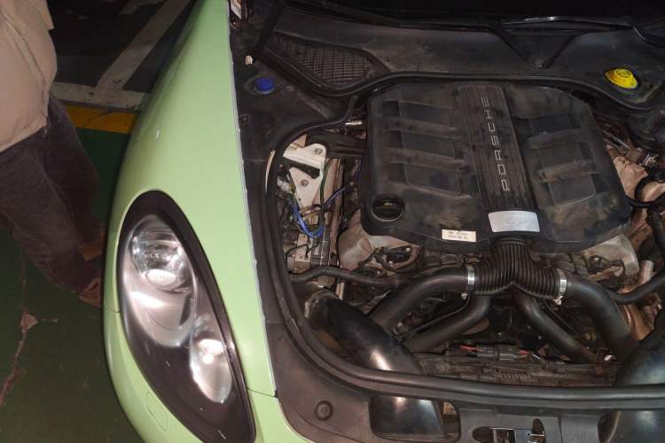Used Porsche Panamera 2014 Panamera 4 3.0T Engine Bay Right