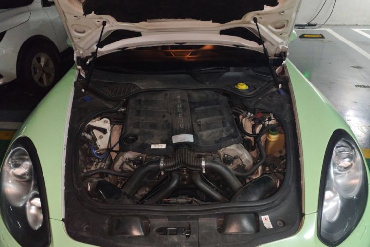 Used Porsche Panamera 2014 Panamera 4 3.0T Engine Bay