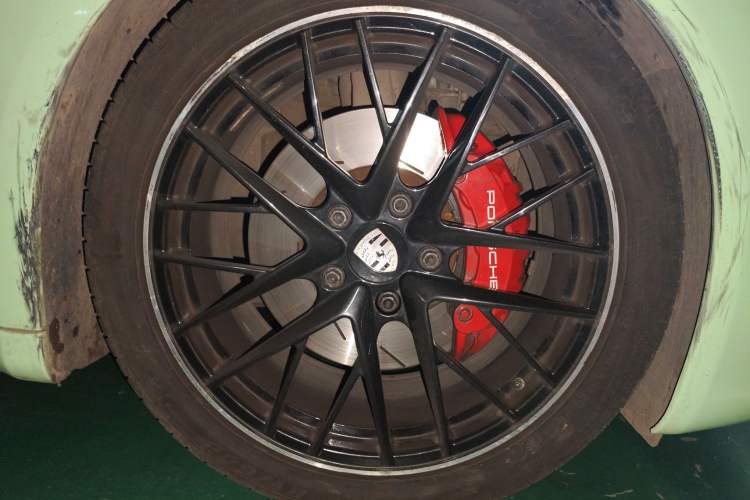 Used Porsche Panamera 2014 Panamera 4 3.0T Right Front Wheel Hub