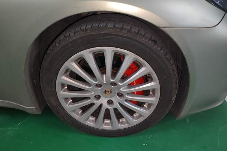Used Porsche Panamera 2014 Panamera 4 3.0T Right Front Wheel Hub