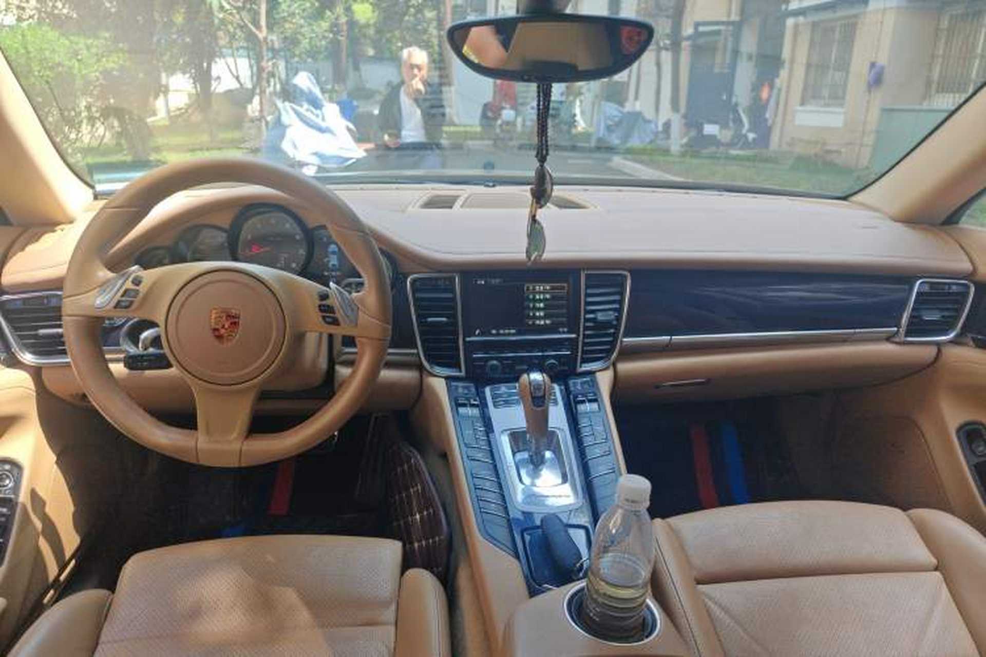 Used Porsche Panamera 2014 Panamera 4 3.0T Center Console