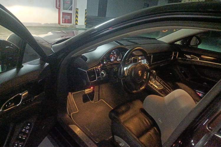 Used Porsche Panamera 2014 Panamera 4 3.0T Driver Seat
