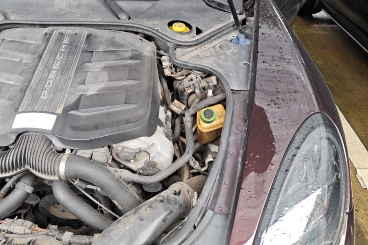 Used Porsche Panamera 2014 Panamera 4 3.0T Engine Bay Left