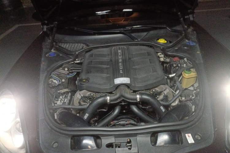Used Porsche Panamera 2014 Panamera 4 3.0T Engine Bay
