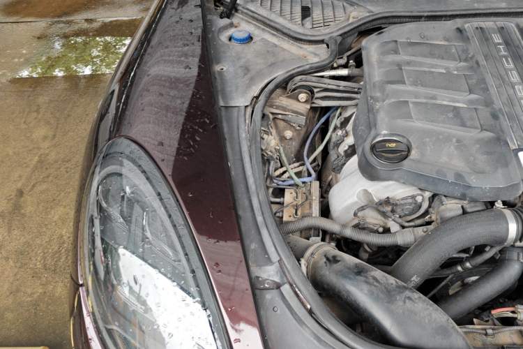 Used Porsche Panamera 2014 Panamera 4 3.0T Engine Bay Right