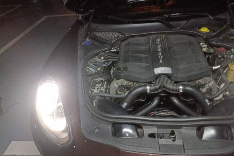 Used Porsche Panamera 2014 Panamera 4 3.0T Engine Bay Right