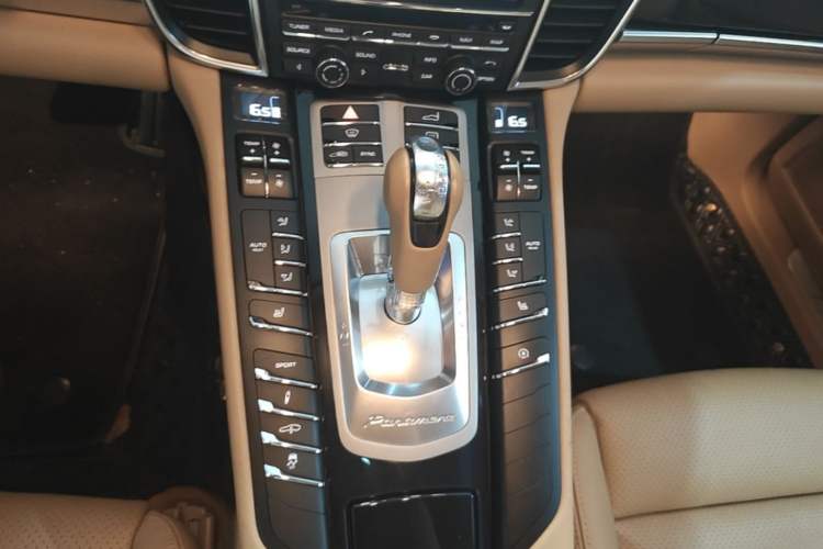 Used Porsche Panamera 2014 Panamera 4 3.0T Gear Lever