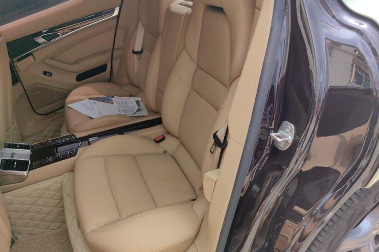 Used Porsche Panamera 2014 Panamera 3.0T Left Rear Seat