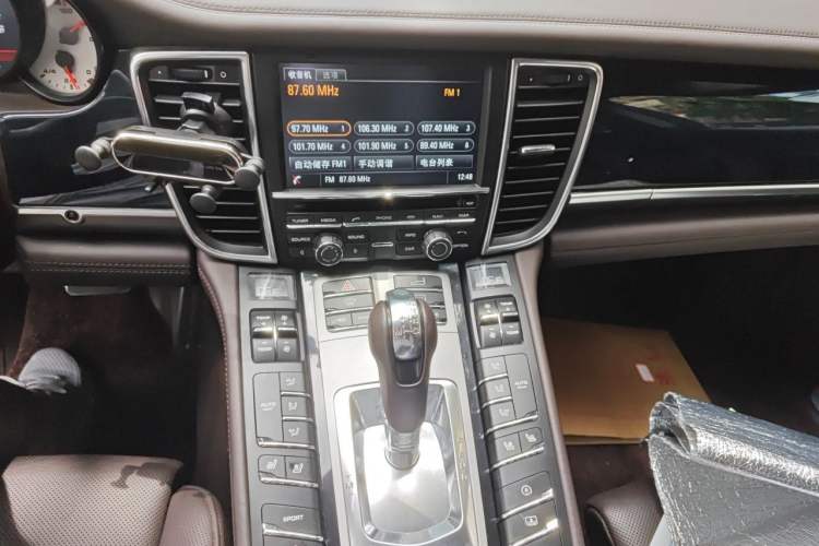 Used Porsche Panamera 2014 Panamera S Executive 3.0T Audio And AC Panel