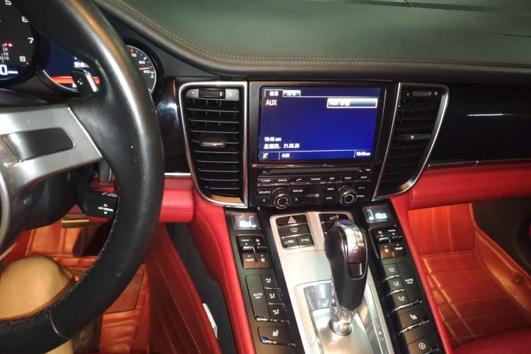 Used Porsche Panamera 2014 Panamera 4 3.0T Audio And AC Panel