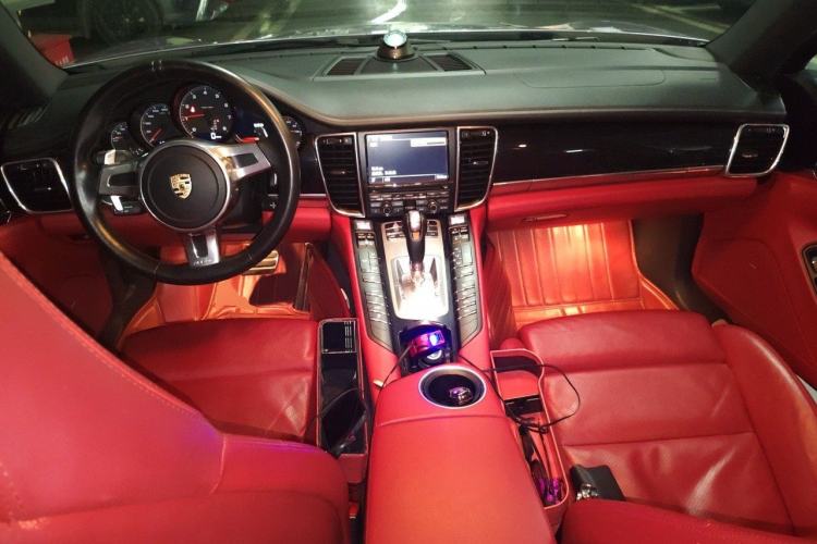 Used Porsche Panamera 2014 Panamera 4 3.0T Center Console