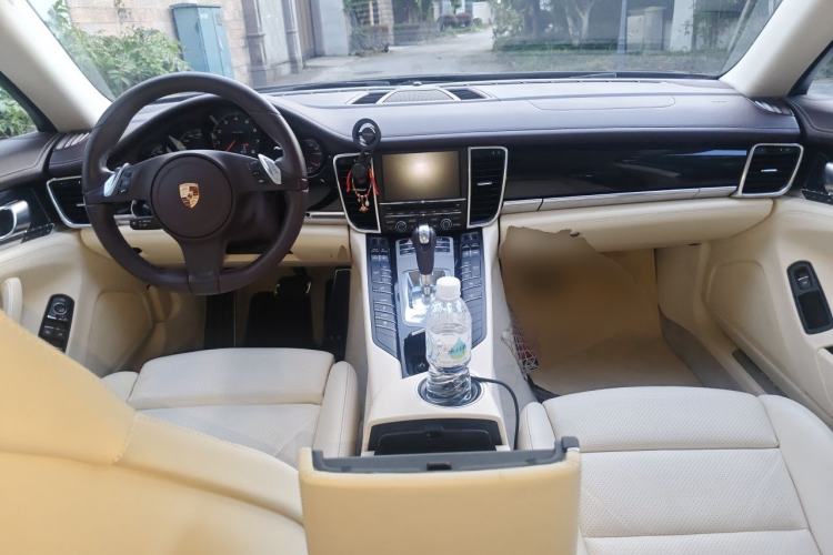 Used Porsche Panamera 2014 Panamera 3.0T Center Console