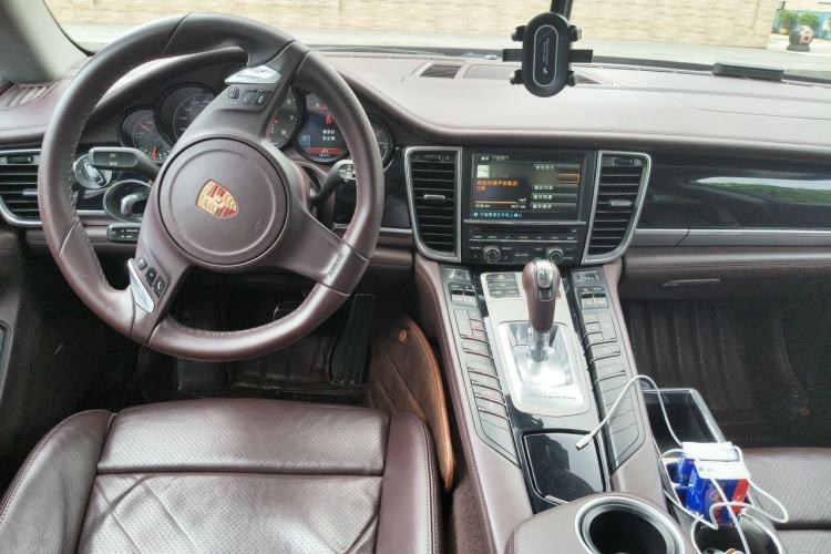 Used Porsche Panamera 2014 Panamera 4 3.0T Center Console