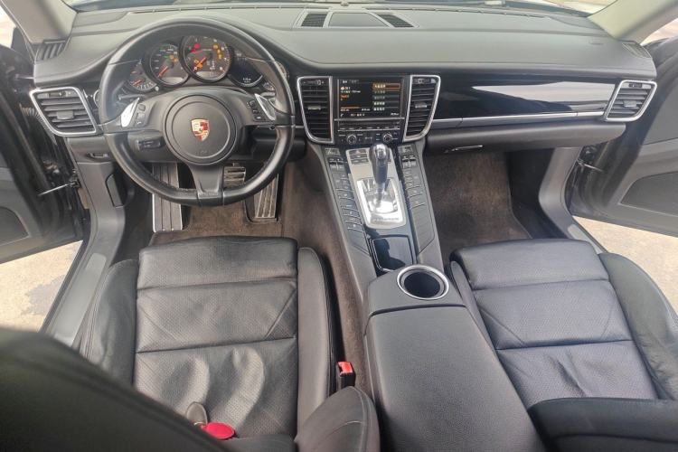 Used Porsche Panamera 2014 Panamera 3.0T Center Console