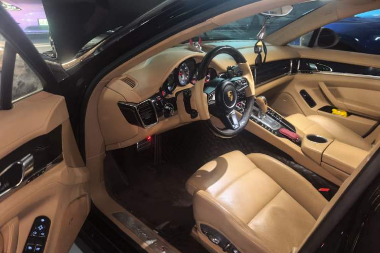 Used Porsche Panamera 2014 Panamera S Executive 3.0T Driver Seat