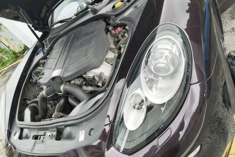 Used Porsche Panamera 2014 Panamera 4 3.0T Engine Bay Left