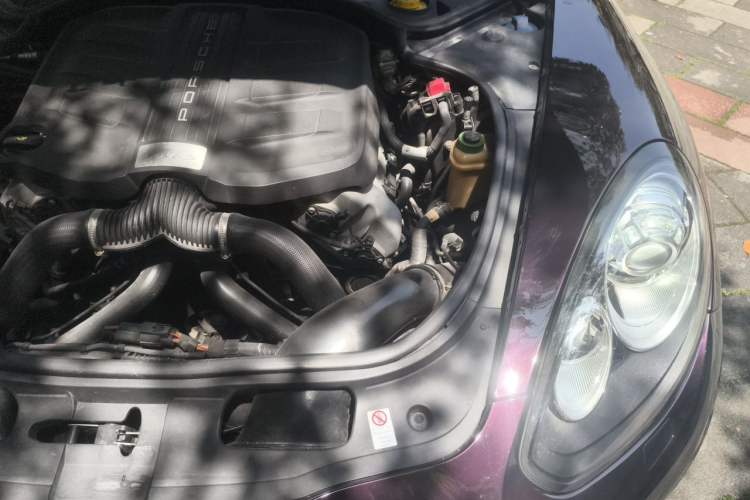 Used Porsche Panamera 2014 Panamera S Executive 3.0T Engine Bay Left