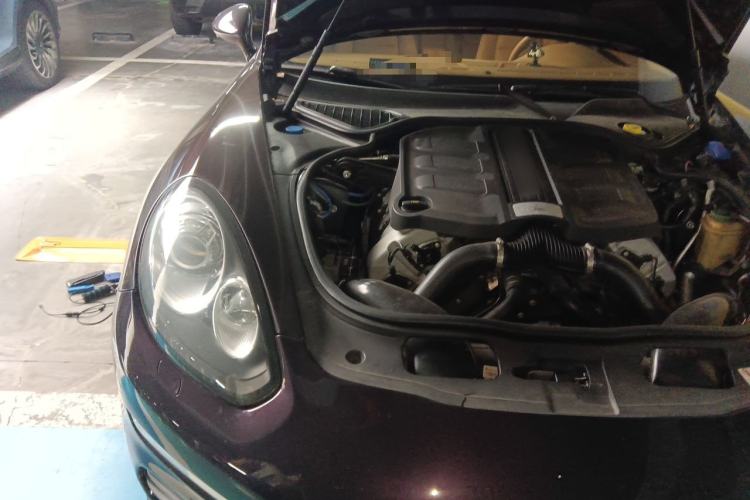 Used Porsche Panamera 2014 Panamera 4S Executive 3.0T Engine Bay Right