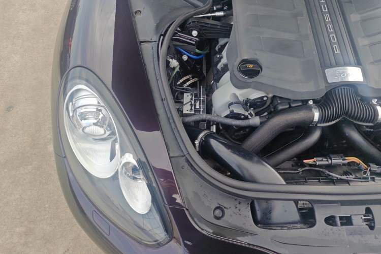 Used Porsche Panamera 2014 Panamera 3.0T Engine Bay Right