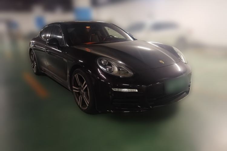 Used Porsche Panamera 2014 Panamera 3.0T Front Right 45 Deg