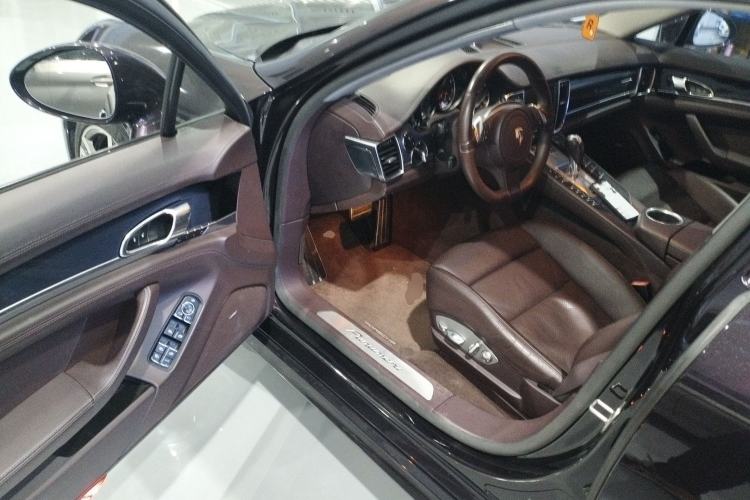 Used Porsche Panamera 2014 Panamera 3.0T Interior 3