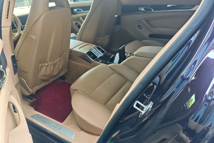 Used Porsche Panamera 2014 Panamera 4 Executive 3.0T Interior 4