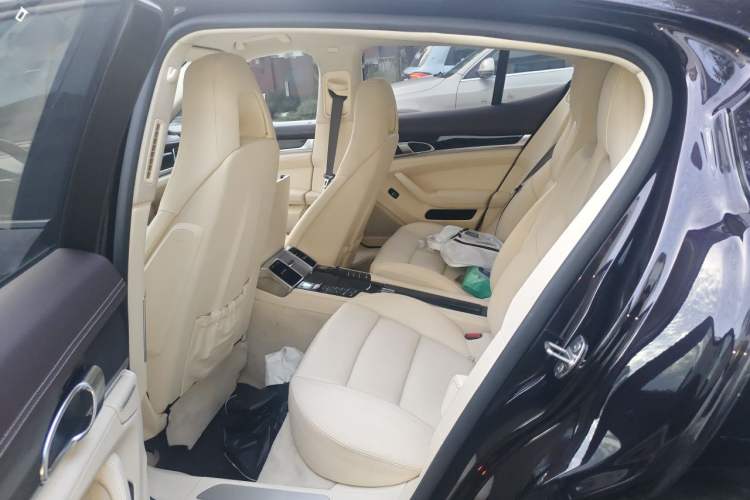 Used Porsche Panamera 2014 Panamera 3.0T Left Rear Seat
