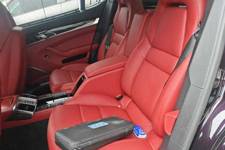 Used Porsche Panamera 2014 Panamera 4S Executive 3.0T Left Rear Seat
