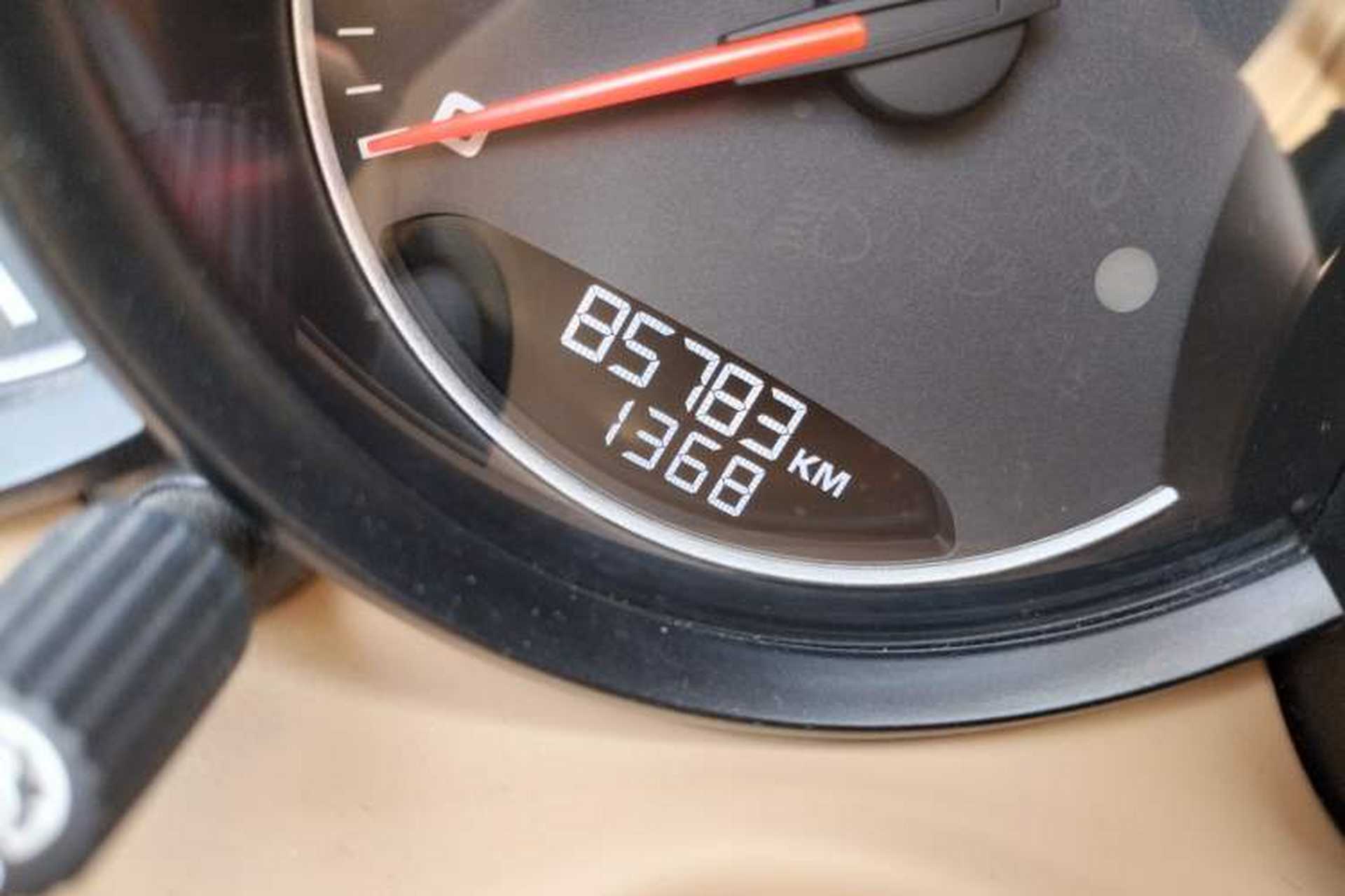 Used Porsche Panamera 2014 Panamera 3.0T Odometer Close Up